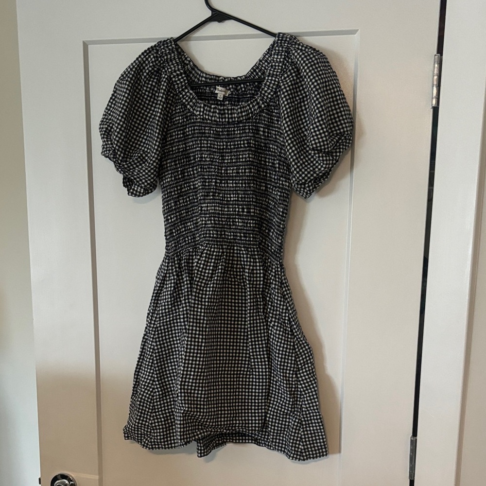 Madewell Black and White Gingham Smocked Puff Sleeve Dress